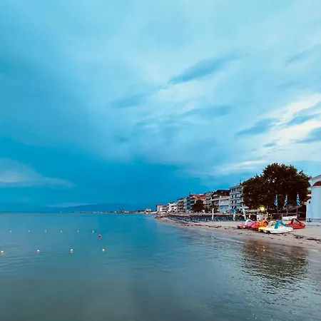 ηιώνη 3* Παραλία