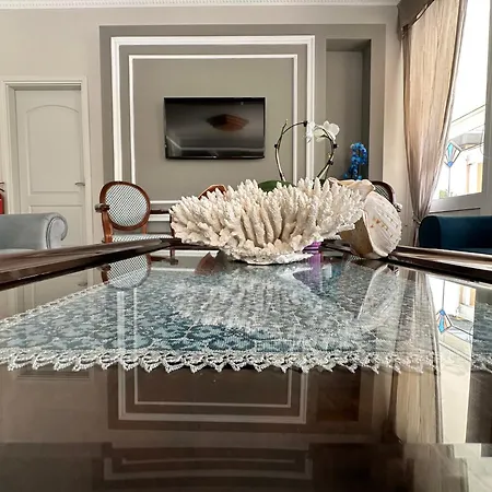 Ioni Hotel 3*