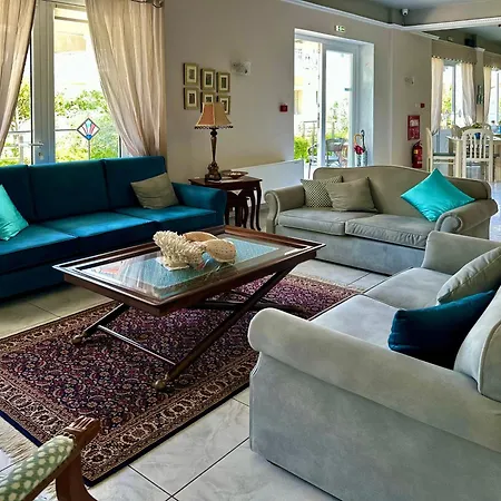 ηιώνη Ξενοδοχείο 3*