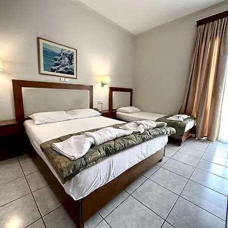 ηιώνη 3* Παραλία