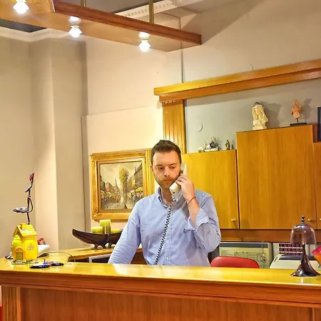 Хотел Ioni 3*